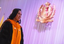 จินา โอสถศิลป์ ประธานเจ้าหน้าที่บริหาร บริษัทจีดีเอช เข้ารับพิธีประสาทปริญญาศิลปศาสตร์ดุษฎีบัณฑิตกิตติมศักดิ์