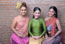 ไลฟ์สดลุกเป็นไฟ!! “หมวย-แอนนา” ปะทะ “ครูต้องตา” แต่งชุดไทย เปิดตัว“มาริต้า”