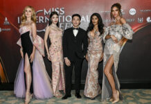 สนั่นรันเวย์! กับการเปิดตัว 23 สาวงามผู้เข้าประกวด Miss International Queen 2024 ผ่านแฟชั่นโชว์ผ้าบาติก พร้อมชู Soft Power ไทยสู่สายตาโลก ในงาน Thainess Fashion Show