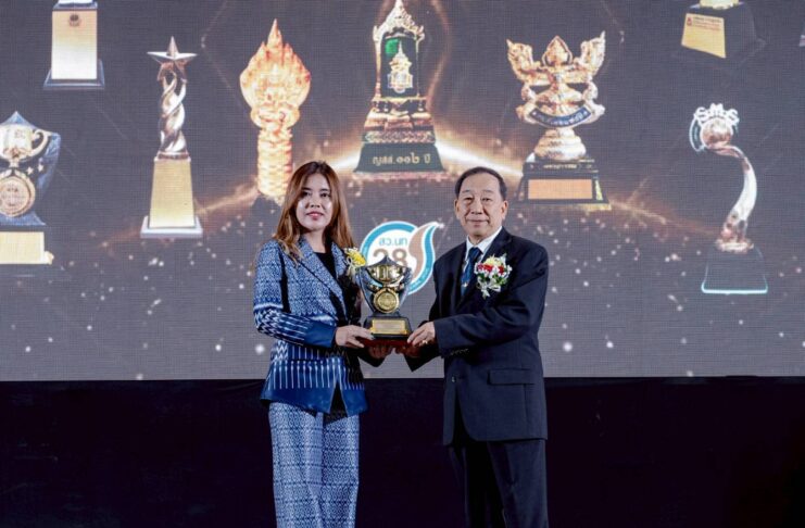 คุณเพชรมณี สกุลบึงบูรพ์ เจ้าของแบรนด์ SPP และ แบรนด์ EYB SHOPPING คว้า 2 รางวัลใหญ่ TOP BRAND AWARDS 2026 และ BEST AWARDS ASEAN BRAND 2026